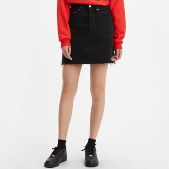 Levi’s Black ICONIC SKIRT - Picture 3 of 14